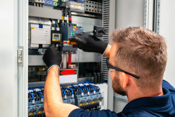 Best Affordable Emergency Electrician  in Crescent City, CA